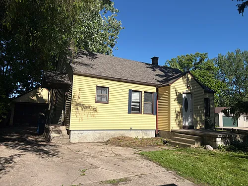 3930 Mack Rd Photo 1
