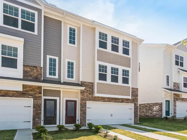 6910 Woodland Stream Pl, Raleigh, NC 27616