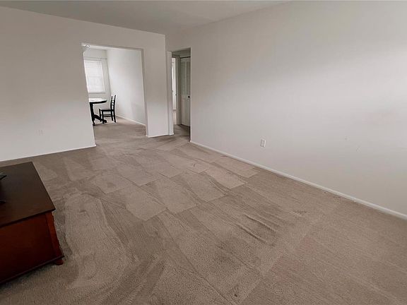 3rd image of 3129 Roger Williams Dr APT D