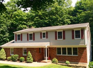 230 Barger St, Putnam Valley, NY 10579