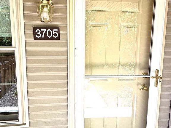 3rd image of 3705 Waltham Ct