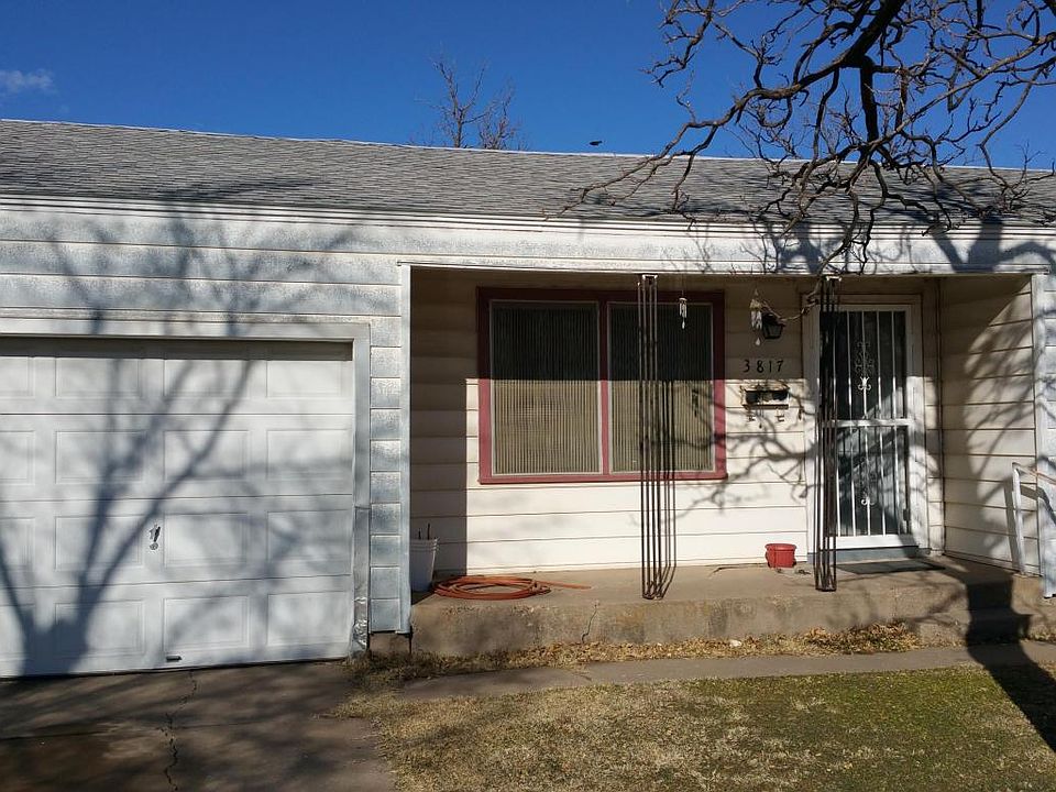 2nd image of 3817 NE 10th Ave