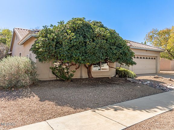 3rd image of 10002 E Paseo