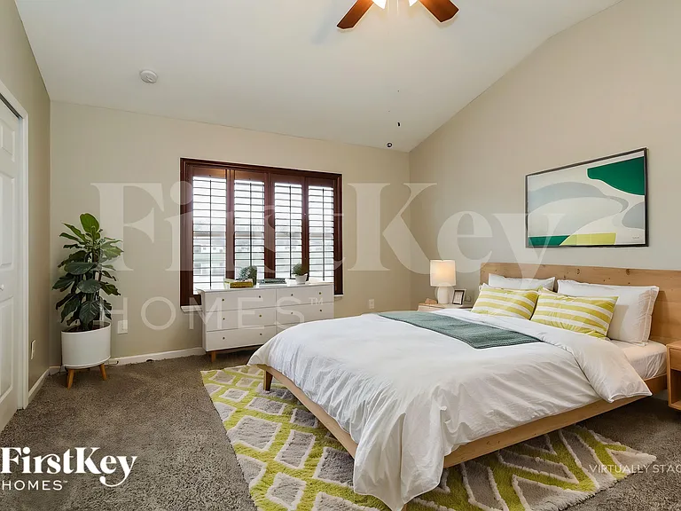 5668 Village Pond Cir — Photo 11