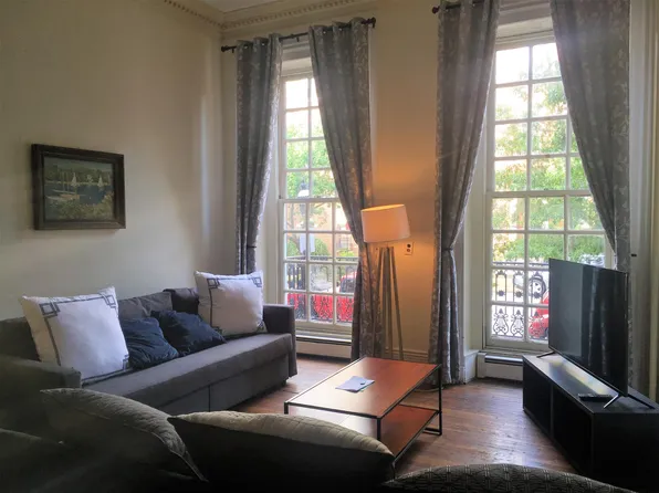 1406 Park Ave #1, Baltimore, MD 21217