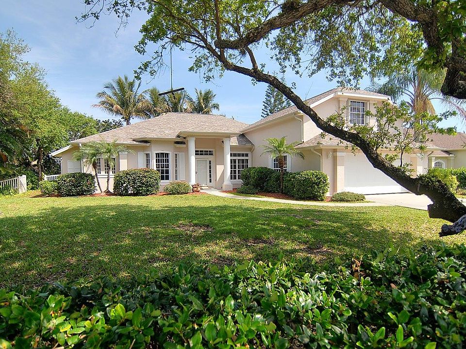 1st image of 250 Seaglass Dr