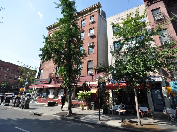 662 9th Avenue image 2 of 14