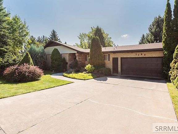 3rd image of 1102 Mojave St