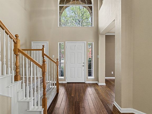 3rd image of 2109 Glen Manor Rd