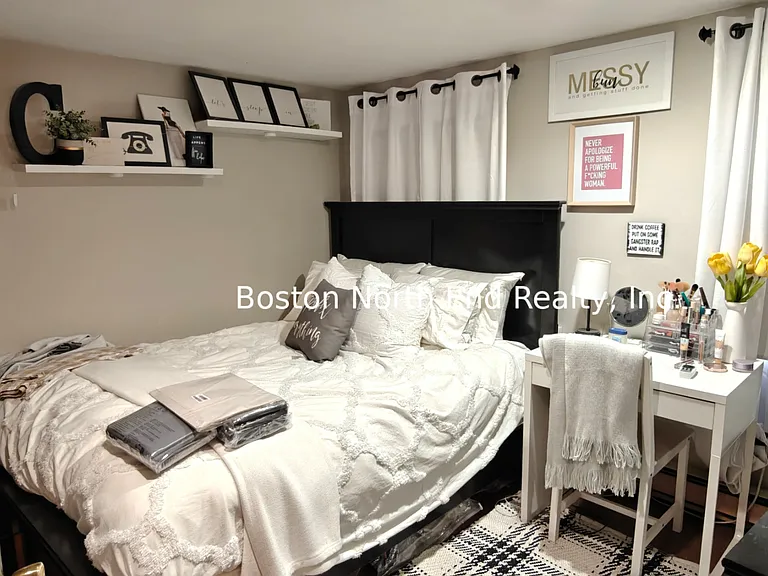16 Parmenter St #3L — Photo 9
