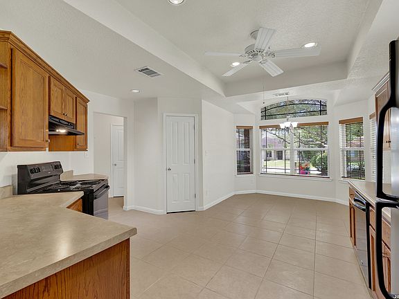4th image of 123 RIVER PARK DR