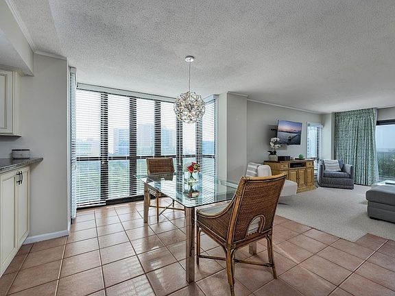 5th image of 311 N 69th Ave. N #601