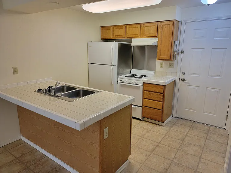 901 W 23rd Ave #A — Photo 6