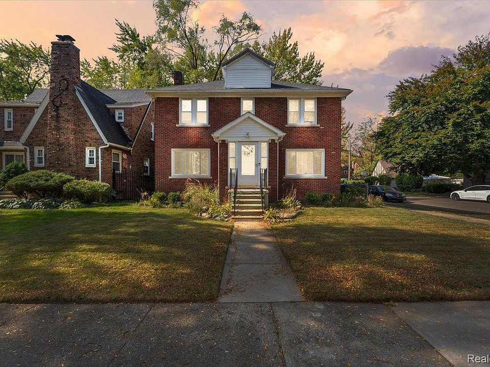 1st image of 16615 Rosemont Ave