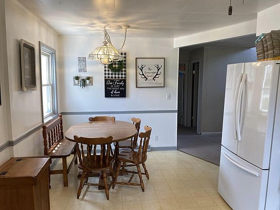 3rd image of 504 Quimby Rd