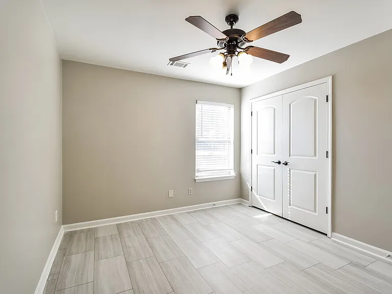 480 Green Willow Cv — Photo 14