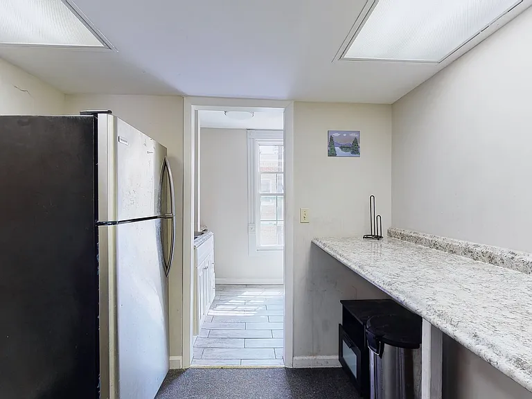 38 Trumbull St — Photo 82