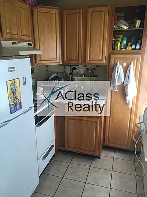 Rented by A Class Realty Long Island City LLC | media 5