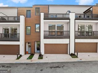 330 Clarendon Ct, Gainesville, GA 30501