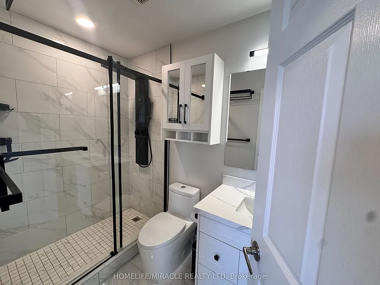 388 Prince Of Wales Dr #3406 — Photo 20