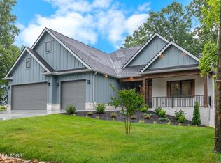 208 Ootsima Way #16, Loudon, TN 37774