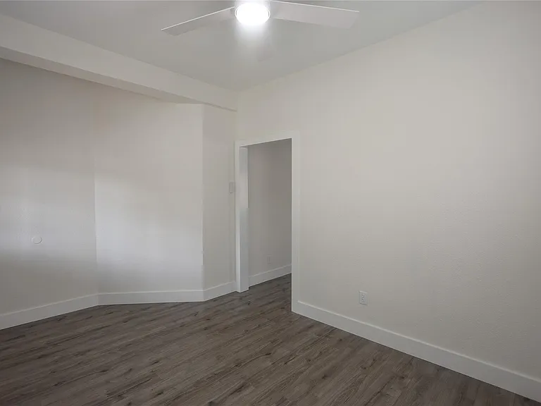 602 Higgins St — Photo 6