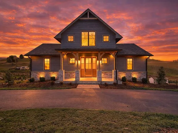 136 Farmhouse Village Trl, Butler, TN 37640