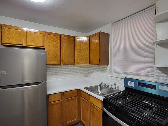 2nd image of 2343 E 26th St Floor 1