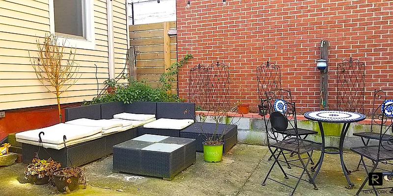 Rented by R New York | media 20