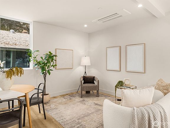4th image of 10331 Ashworth Avenue N