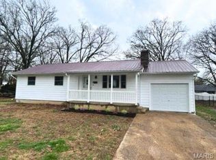 515 East St, Sullivan, MO 63080