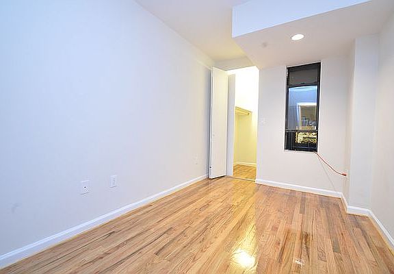 2nd image of 404 E 63rd St APT 2