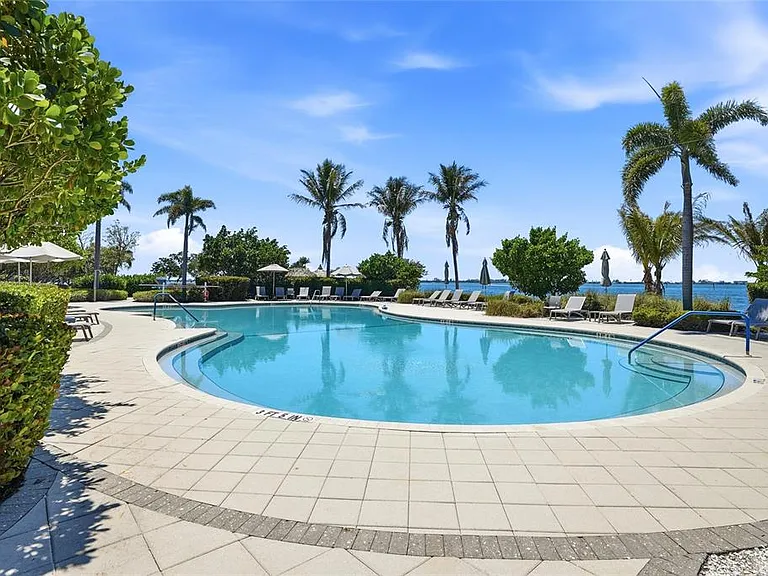 319 Compass Point Dr #201 — Photo 48