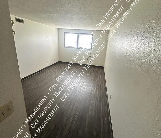 1120 Hancock Dr #1120-5 — Photo 1