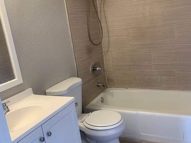 17 E Ruth Ave #206 — Photo 5