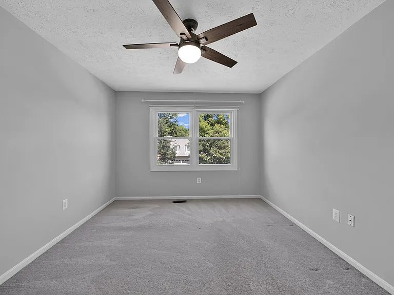 203 Markwood Dr — Photo 33