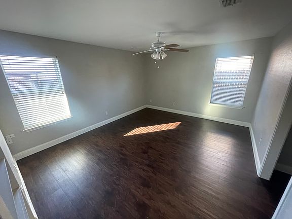 4th image of 7828 Cardinal Ct