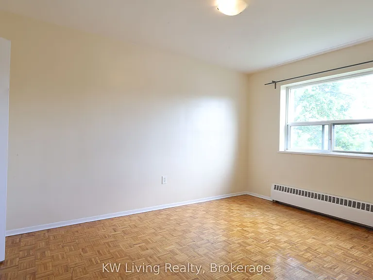 480 Lakeshore Rd E #301 — Photo 17