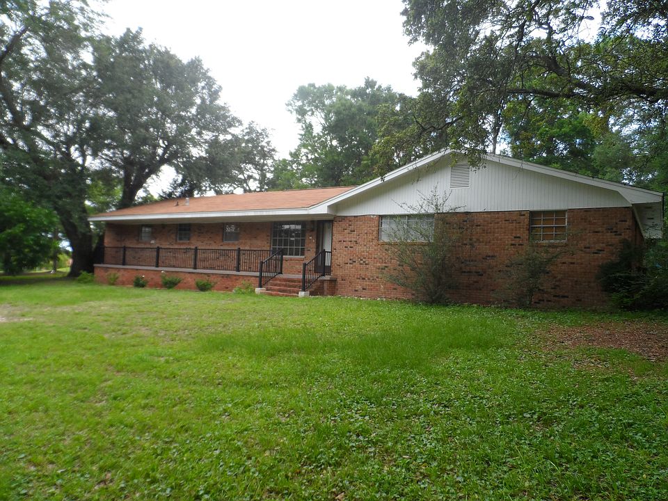 1st image of 2101 Gloria Cir