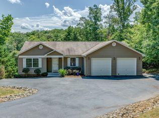 96 Lee Dr, Union Hall, VA 24176