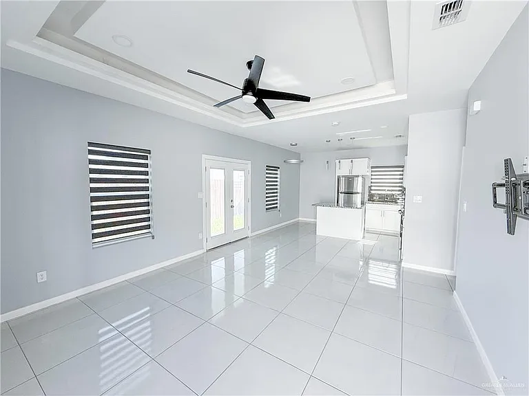 1602 Angelina Dr #1 — Photo 3