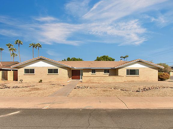 3rd image of 2086 E La Jolla Dr