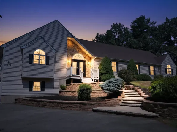 155 Ousamequin Pnes, East Bridgewater, MA 02333