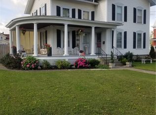 42 State St, Middleport, NY 14105