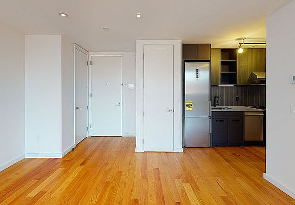 4th image of 54 Noll St APT 613
