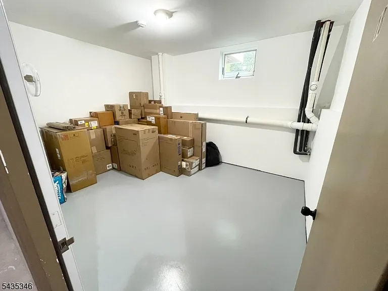 18 Sam Bonnell Dr — Photo 25