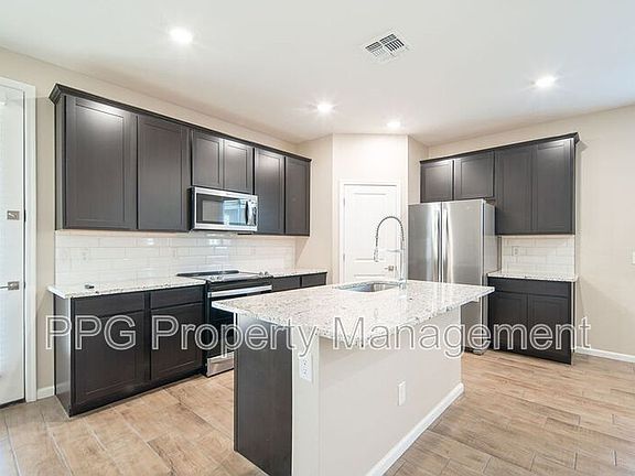 4th image of 17370 W Via De Luna Dr