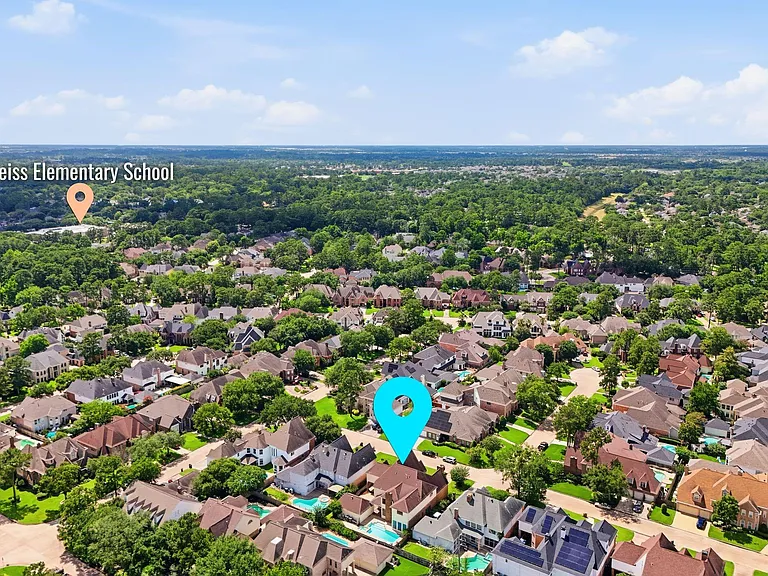 7611 Naremore Dr — Photo 45