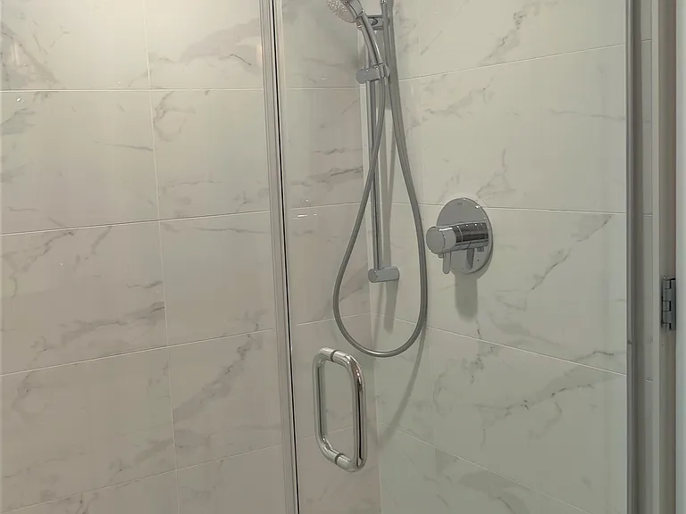 Master bath - dual shower