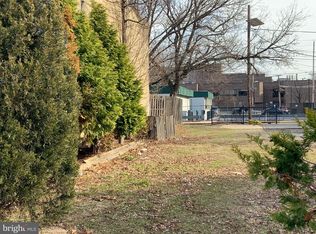 326 N 2nd St, Camden, NJ 08102